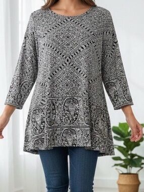 𝐋𝐔𝐂𝐊𝐘 𝐁𝐑𝐀𝐍𝐃 | PAISLEY 3/4 SLEEVE TUNIC TOP